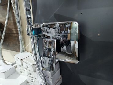 hamam ucun moydadir: Gizli quraşdırılan duş qarışdırıcısı və bidet duş dəsti - Divar