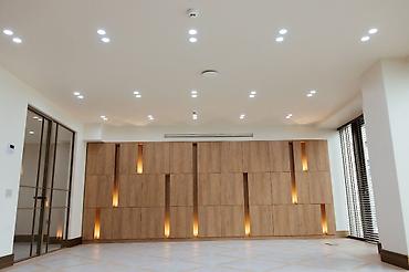 bartee: 2 556 000 AZN 213 m² Sahə Çıxarış Təmir Satılır obyekt 213 m², Ağ — 3