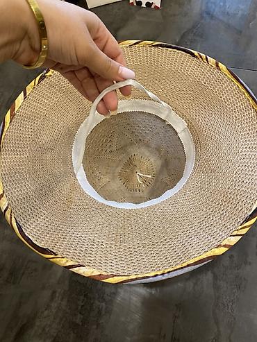 tebii daş: Qadınlar üçün geniş kənarlı yay şlyapası - Material: təbii rəngdə — 4