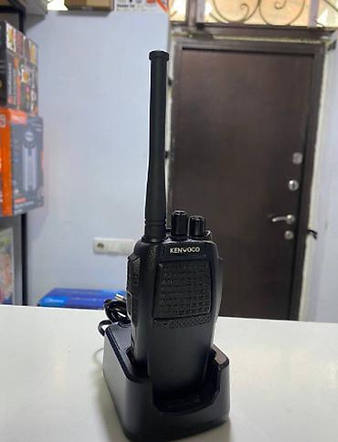 device: ﻿Портативная рация Kenwood TK-520S+ — это мощная UHF FM радиостанция — 3
