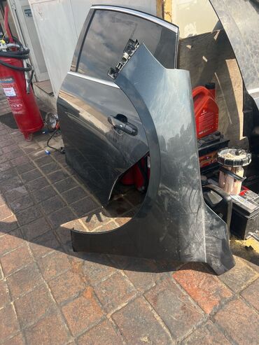 Avtomobil qapıları: Sağ arxa, Chevrolet TRAX, 2018 il, ABŞ, Ünvandan götürmə — 9