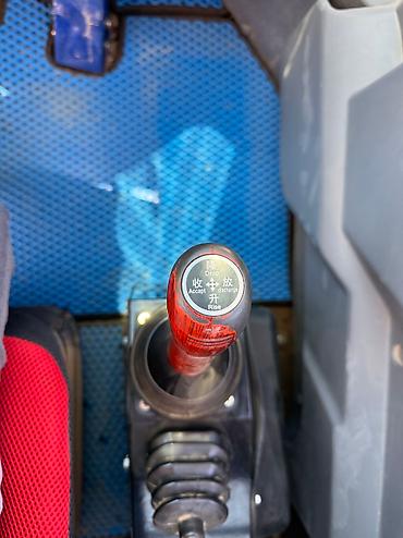 Фронтальные КУНы: Фронтальный погрузчик — Китай. 2025 год. Ковш 2,2 см³. Управление — — 19