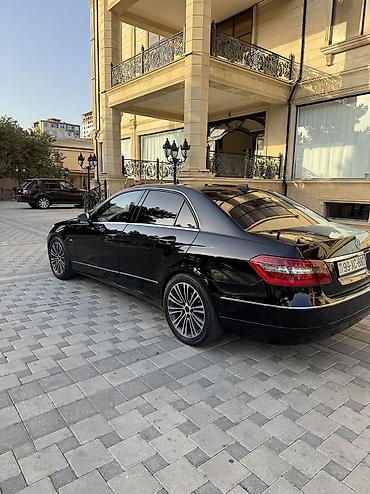Mercedes-Benz: Mercedes-Benz E 220: 2.2 l | 2009 il Sedan — 14