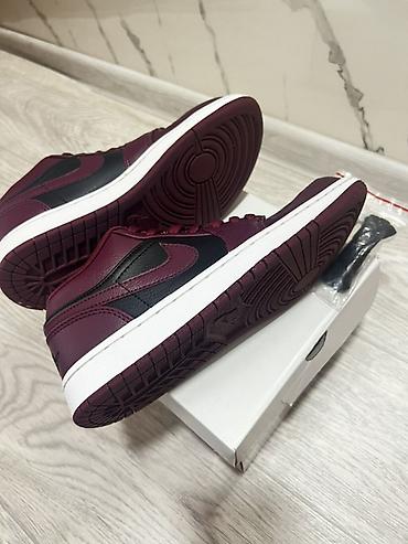 кожа костюм: Мужские кроссовки, 39, Nike, Новый, Платная доставка — 3