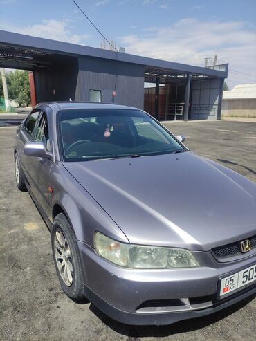 бампер передний: Honda Accord: 2002 г., 2.3 л, Автомат, Бензин, Седан