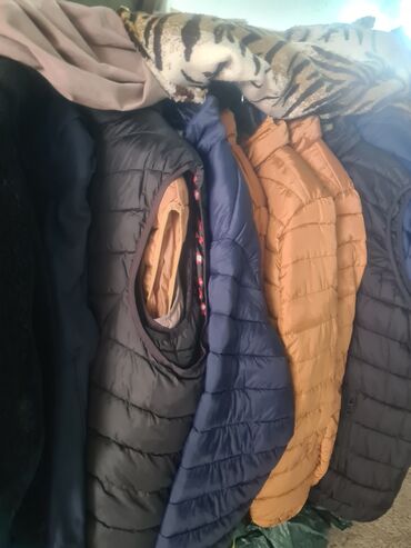 Ostalo: Muške i ženske lagane puffer jakne - Model: kratke, prošivene puffer — 15