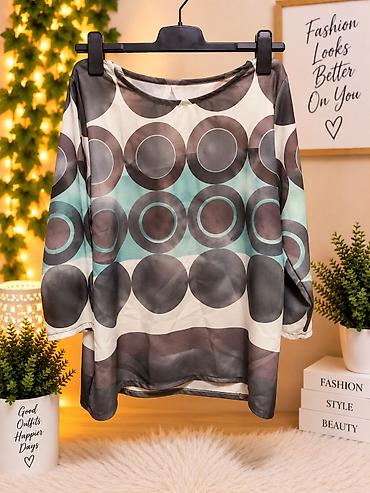 Ženska bluza sa printom kružnih motiva - Model: lagana, lepršava na lalafo.rs Ženska bluza sa printom kružnih motiva - Model: lagana, lepršava