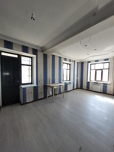 Долгосрочная аренда домов: 240 м², 8 комнат, Анар мкр. Семейным — 4