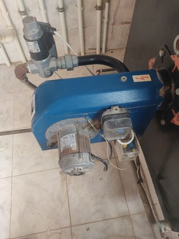 Kombilər: Sənaye tipli qazla işləyən isti su/qazanxana sistemi - Marka/model — 1