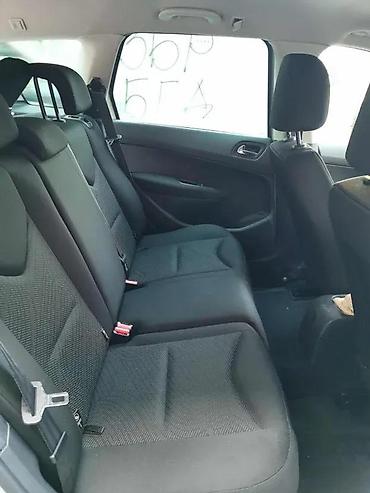 Peugeot: Peugeot 308. Redovno održavan. 

✨ Višak vozilo — 4