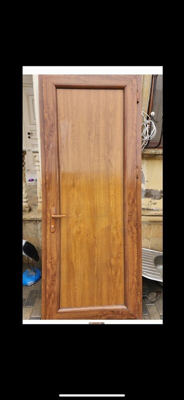 пластик: Plastik qapi 215/85sm
80azn 
Xirdalan 1881 leli