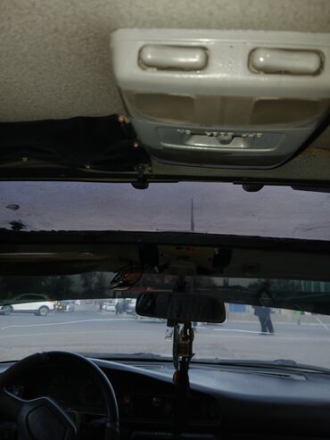 Mazda: Mazda 626: 1988 г., 2.2 л, Механика, Бензин, Седан — 10