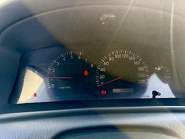 Toyota: Toyota Corolla: 2004 г., 1.8 л, Автомат, Бензин, Хэтчбэк — 9