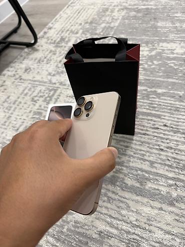бэушный айфон 15: IPhone 15 Pro, Б/у, 512 ГБ, Золотой, Коробка, 93 % — 2