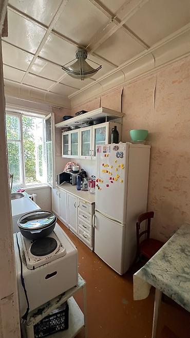 в центре: 3 комнаты, 59 м², 2 этаж, Косметический ремонт — 4
