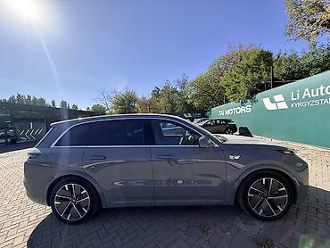 Lixiang: Lixiang L8: 2025 г., 1.5 л, Автомат, Электромобиль, Кроссовер — 3