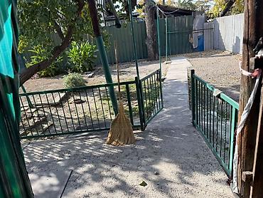 Продажа коттеджей и домов: Срочно продается участок с домом. Угловой участок вход с двух улиц at lalafo.kg — 6 Продажа коттеджей и домов: Срочно продается участок с домом. Угловой участок вход с двух улиц — 6