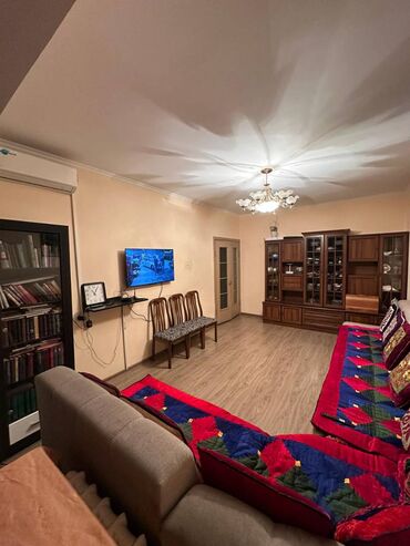 дом вагончик: 3 бөлмө, 79 кв. м, 106-серия, 4 кабат