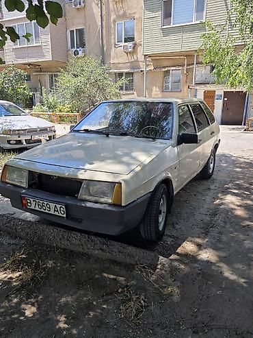 210 панель: ВАЗ (ЛАДА) 2109: 1989 г., 1.5 л, Механика, Хэтчбэк — 4