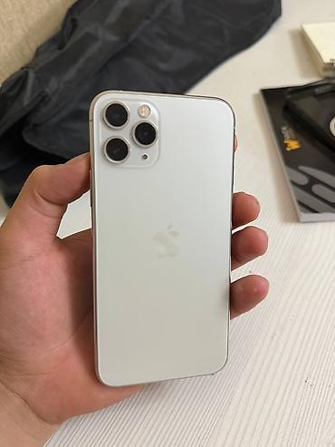 IPhone 11 Pro, Б/у, 256 ГБ, Серебристый, Чехол, 82 %