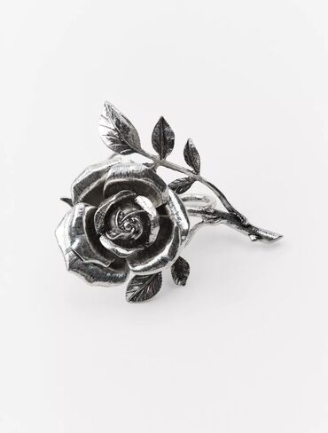 Sirena Motors: Gül formasında metal üzük ZARA - Material: gümüş tonlu metal ərintisi
