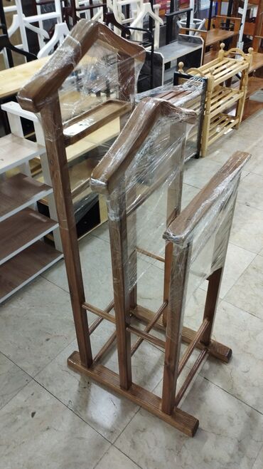 Asılqanlar: Məhsul: Hər növ asılqanlar və paltar stendləri. çatdırılma ödənişlidir — 11