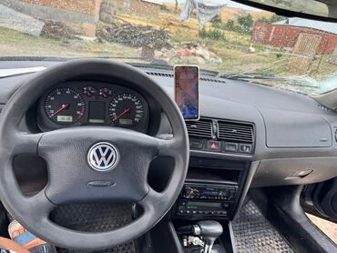 авто с последующим: Volkswagen Golf: 1999 г., 1.6 л, Автомат, Бензин, Хэтчбэк
