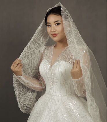 Свадебные платья: Продаю свадебное платье ЧЕЧЕНКА одевали пару раз Состояние новое