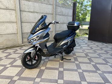 продам скутер: Новый