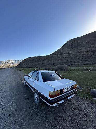аварийная пассат: Audi 100: 1988 г., 1.8 л, Механика, Газ, Седан — 4