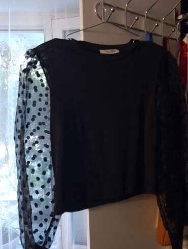 Dəstlər, kostyumlar: Satılır geyimler səliqəli işlənib az 2 üc dəfə geyinilib tulum — 10