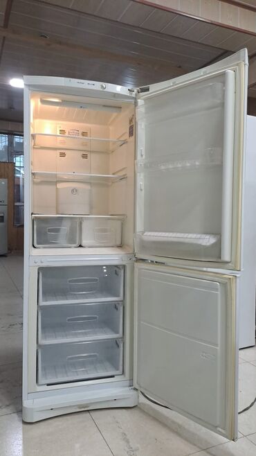 Soyuducular: 2 qapılı Indesit Soyuducu Satılır, rəng - Ağ -da lalafo.az — 8 Soyuducular: 2 qapılı Indesit Soyuducu Satılır, rəng - Ağ — 8