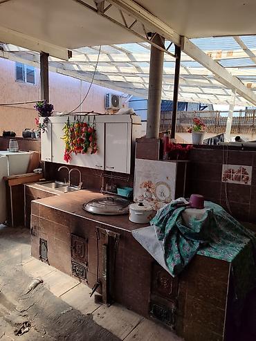 Продажа коттеджей и домов: 🏡 Продаётся большой дом с готовым бизнесом в Бишкеке (ж/м Токольдош) — 41