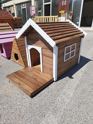 Taxta it evi - Material: keyfiyyətli, qalın taxta panellər; möhkəm
