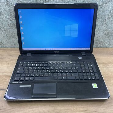 ноутбук почти новый: Ноутбук, Fujitsu, 8 ГБ ОЭТ, Intel Core i3, 15.6 ", Колдонулган, Татаал эмес тапшырмалар үчүн, эс тутум SSD