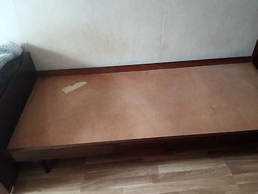 Çarpayılar: Tək nəfərlik taxta çarpayı karkası Qeyd: Matras daxil deyil.Qarayev m — 2