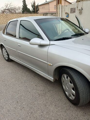 Opel: Opel Vectra: 1.6 l | 1997 il Sedan — 6