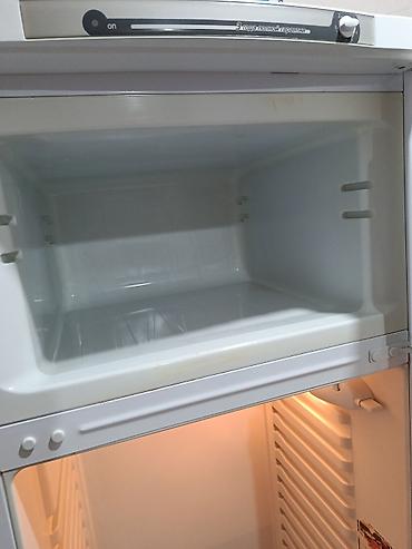 indezit: İşlənmiş 2 qapılı Indesit Soyuducu Satılır, rəng - Ağ — 3