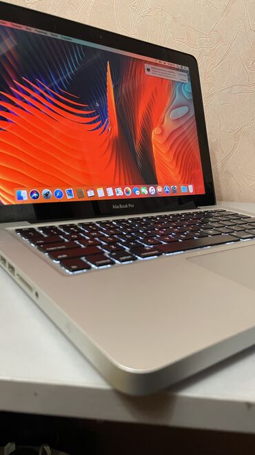 apple macbook 13 white: Ноутбук, Apple, 16 ГБ ОЗУ, Intel Core i5, 13.3 ", Б/у, Для работы, учебы, память SSD