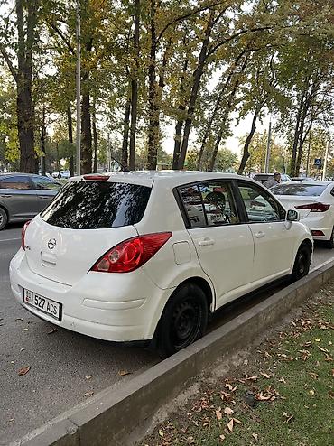 Nissan: Nissan Tiida: 2006 г., 2 л, Механика, Бензин, Хэтчбэк — 5