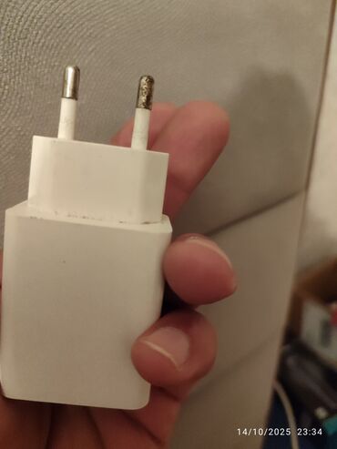 Şarj cihazları: Simsiz şarj cihazı Samsung, 10 Vt -da lalafo.az — 4 Şarj cihazları: Simsiz şarj cihazı Samsung, 10 Vt — 4