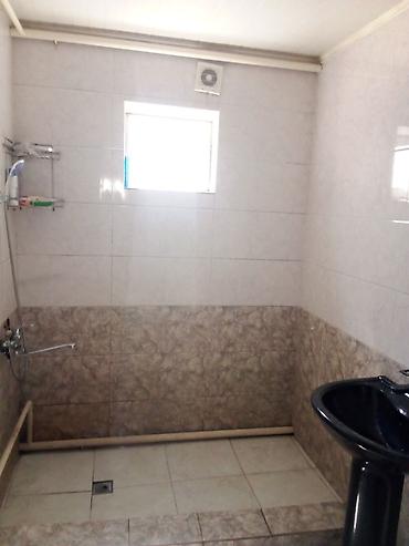 Продажа коттеджей и домов: Дом с участком - Одноэтажный дом с крыльцом и навесом, капитальный — 7