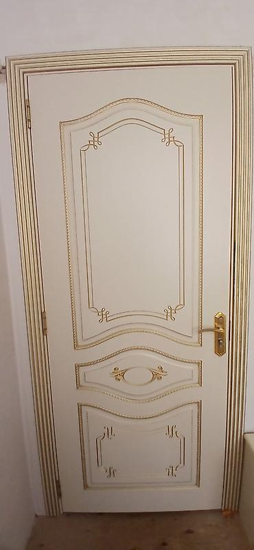 mdf material satışı: Klassik üslubda otaq qapısı - Rəng: südlü-ağ (ivory) ton, qızılı — 1