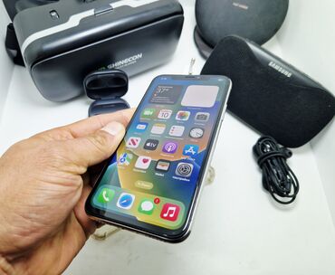 Apple iPhone: IPhone X, Б/у, 64 ГБ, Белый, Чехол, В рассрочку, 100 % — 17