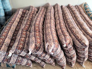 Balışlar, yastıqlar: Boyun üçün Yeni Sadə Yastıq — 13