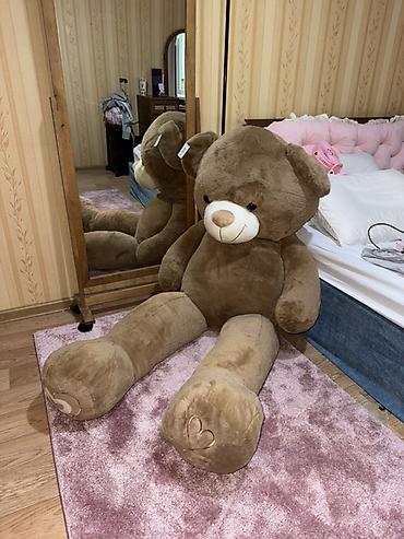 Игрушки: Большой плюшевый мишка 2 метра 12 000(можно договориться еще) - — 2
