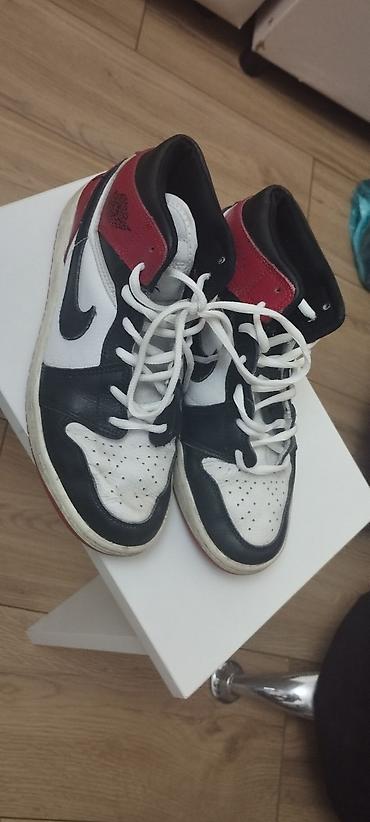 Мужские кроссовки, 39.5, 40, Nike, Б/у, цвет - Черный at lalafo.kg Мужские кроссовки, 39.5, 40, Nike, Б/у, цвет - Черный