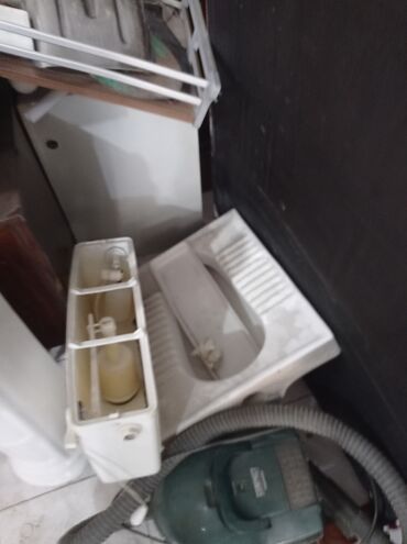 Общие краны, вентили: Basqalı ayaqyolu ləyəni, hamam otaqları və ya ticarət məkanları üçün
