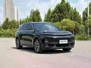 Lixiang L9: 2023 г., 1.5 л, Робот, Гибрид, Кроссовер