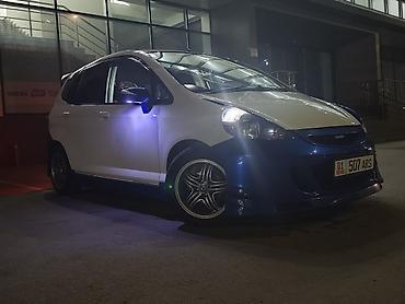 Honda: Honda Fit: 2005 г., Хэтчбэк — 4